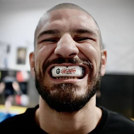 MORELLO FA RIMA CON CERVELLO - ANALISI DELLO SPARTANO